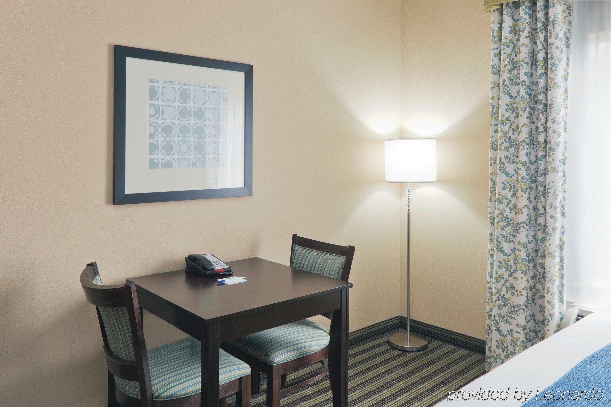 Holiday Inn Express Columbia By Ihg Oda fotoğraf